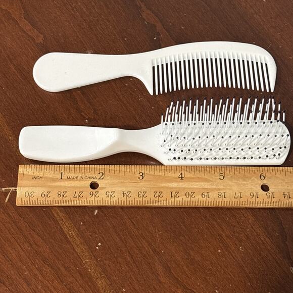 Estee Lauder Ball Tipped Small Travel White White Plastic Hair Brush & Comb Vtg - Picture 9 of 9